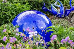 Rediscovering the Magic of Garden Glass Art